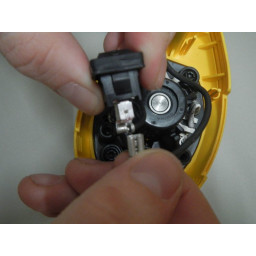 DeWalt D26451 Замена выключателя питания